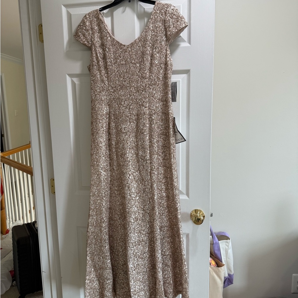 Elegant Beige Floral Women's Dress